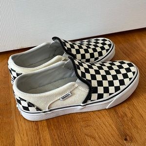checkered vans